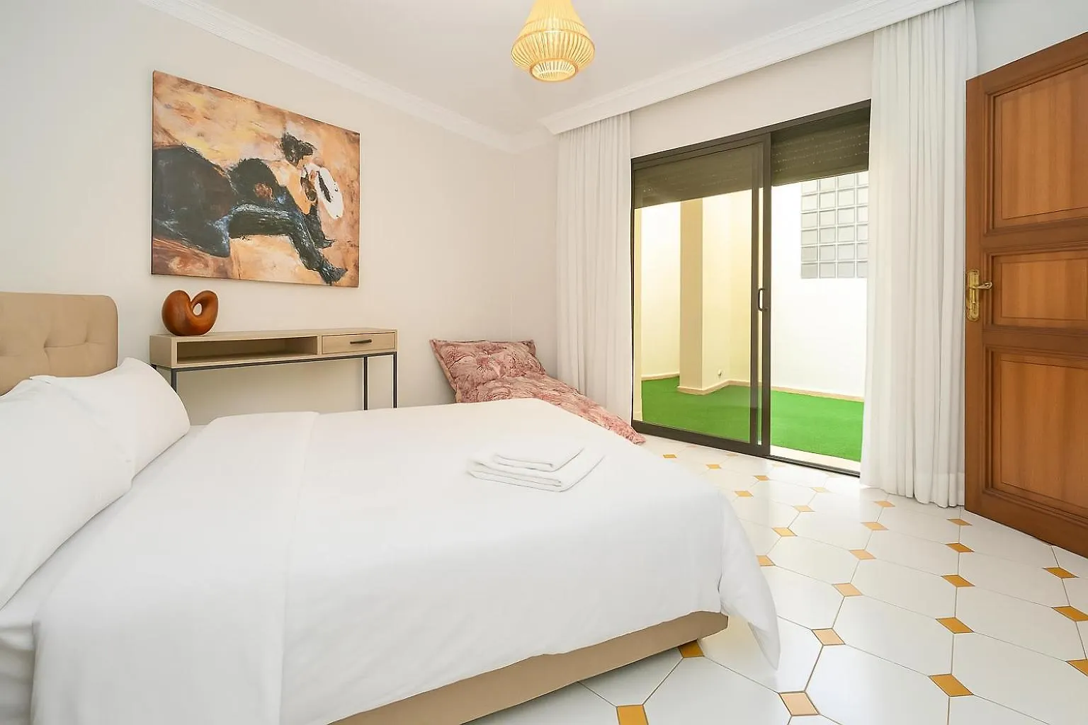 Cozy 2 Bedroom Gauthier Oasis 卡萨布兰卡 公寓